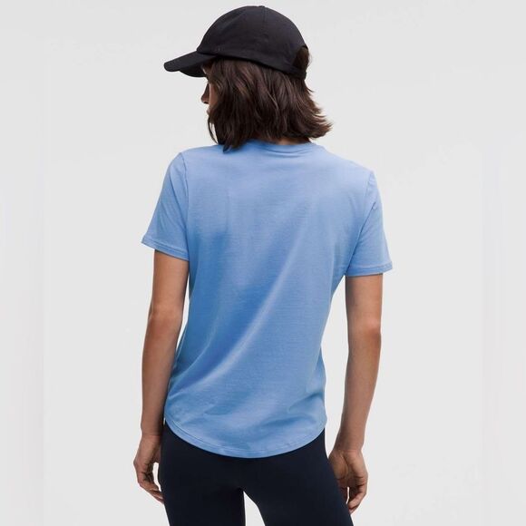 NWT Sz 14 LOVE CREW Curved-Hem Crewneck T-Shirt Pool Party Blue POOL - Lululemon - Picture 2 of 10